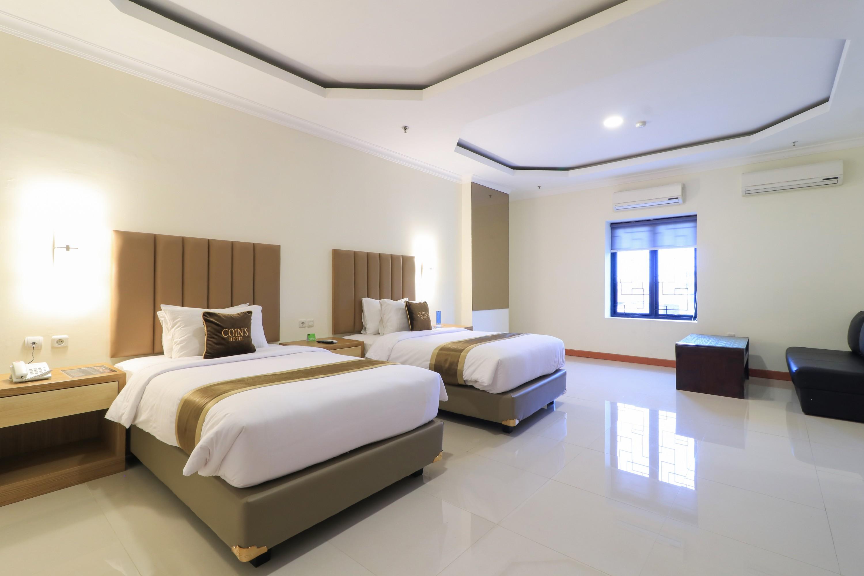 Coins Hotel Jakarta Exterior foto