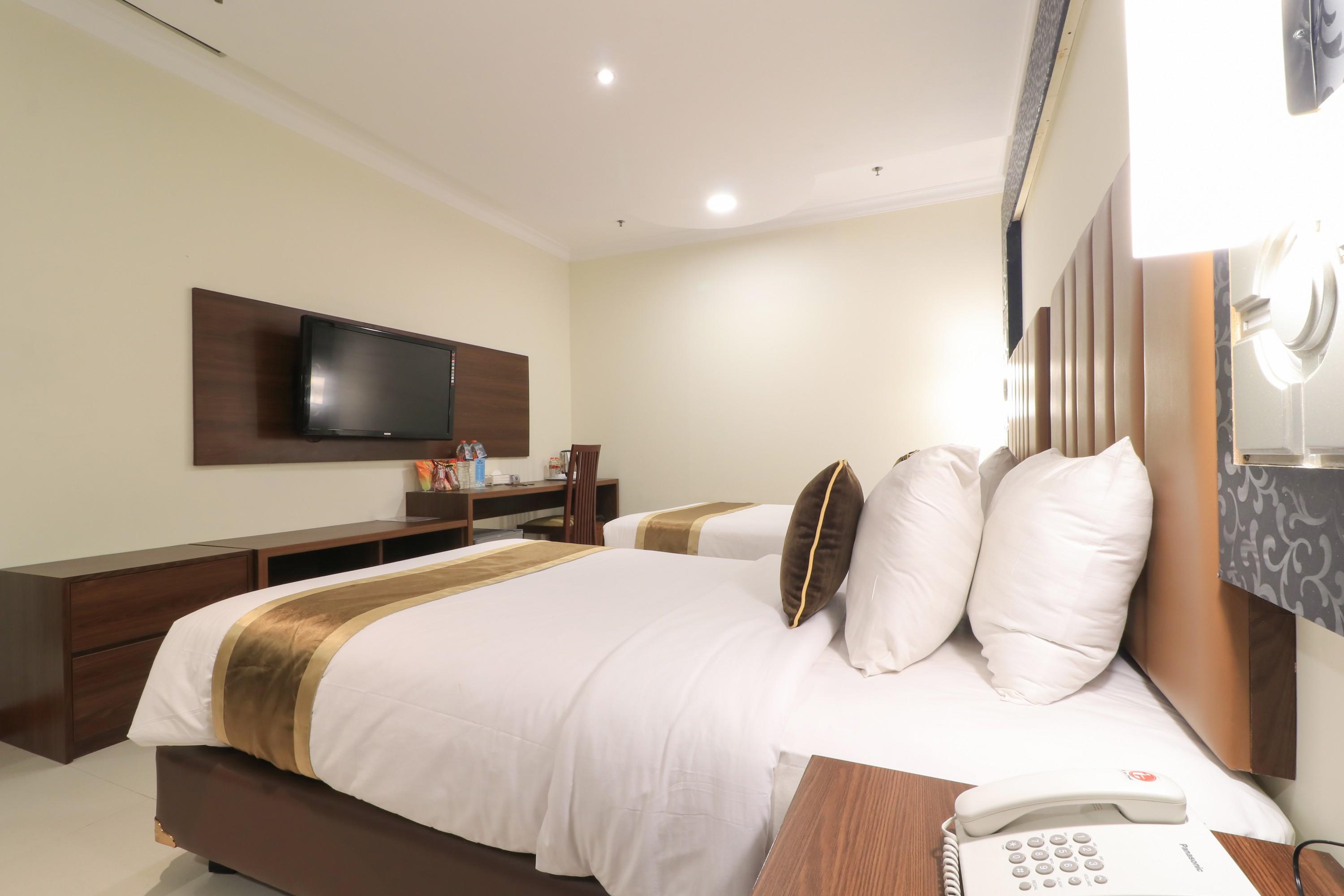 Coins Hotel Jakarta Exterior foto