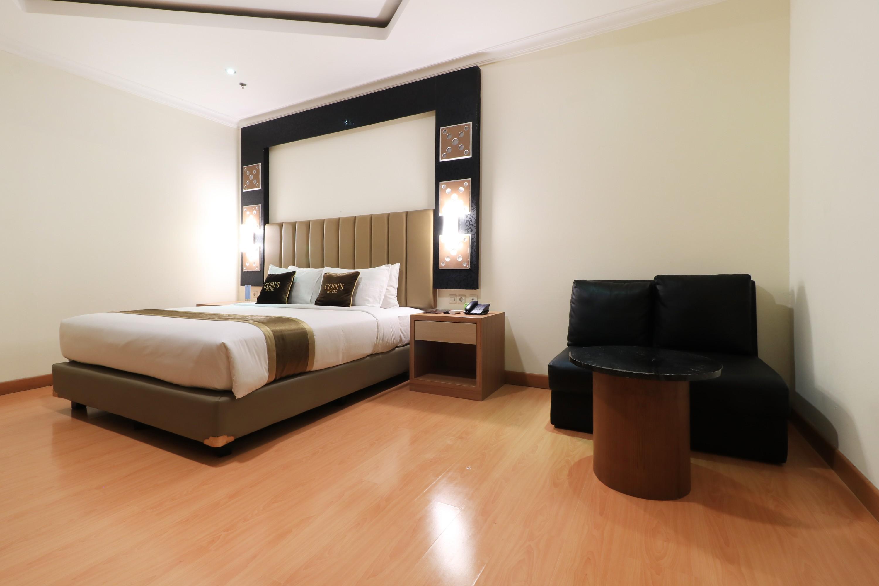 Coins Hotel Jakarta Exterior foto
